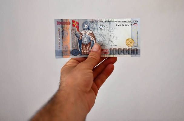 драм, текущие деньги Армении с избирательным фокусом - Фото, изображение