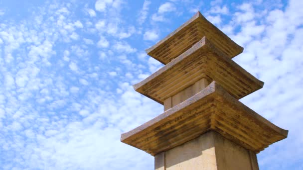 Dreistöckige Steinpagode in Suljeong-ri, Changnyeong - Filmmaterial, Video