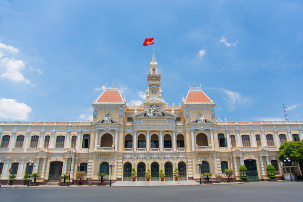Ho Chi Minh City Hall lub Hotel de Ville de Saigon, Wietnam. - Zdjęcie, obraz