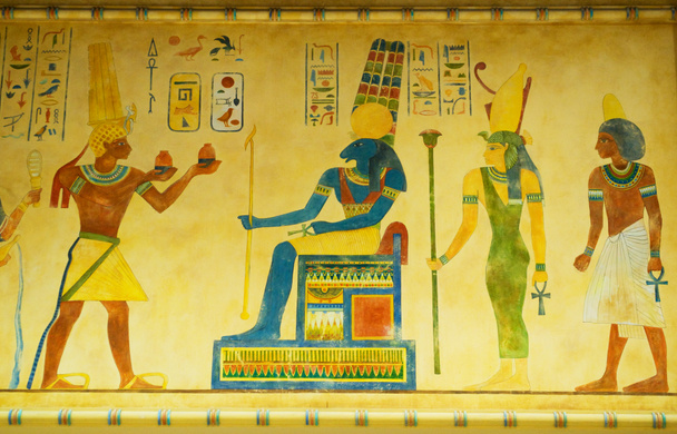 Egyptian concept with paintings on the wall - Photo, Image