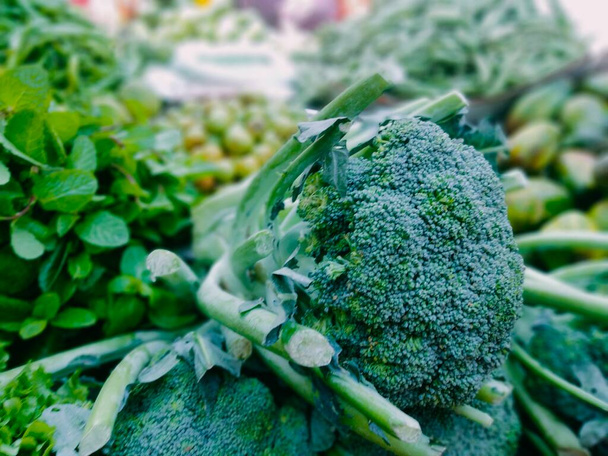 野菜名,バングラデシュの野菜,英語の野菜名,果物,野菜リスト,野菜の写真,野菜レシピ,緑と赤の健康食品 - 写真・画像