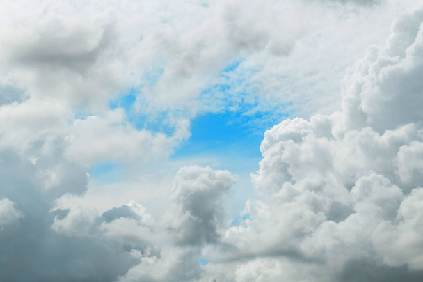 Trovão nuvens no céu, luz natural fundo - Foto, Imagem