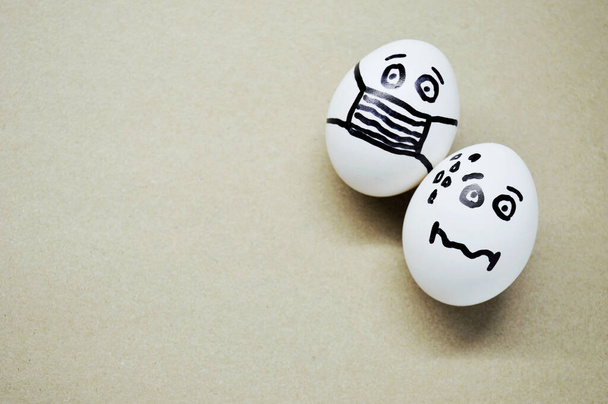 funny faces to draw on eggs