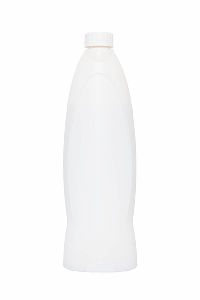 Witte lege detergent fles op witte achtergrond.  - Foto, afbeelding