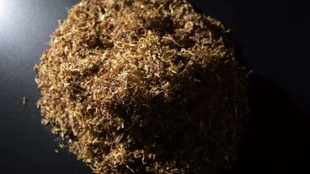 Stränge für trockenen Tabak drehen sich in Rotation - Filmmaterial, Video