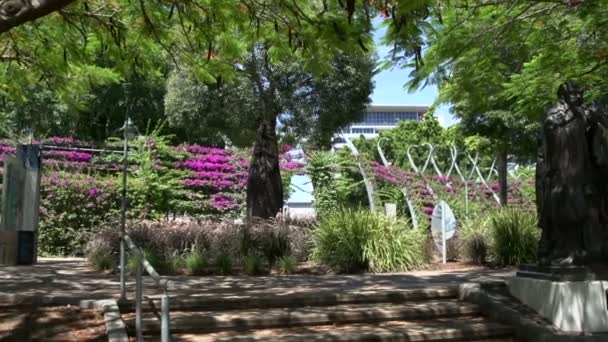 Statue of Confucius on South Bank Parklands - Footage, Video