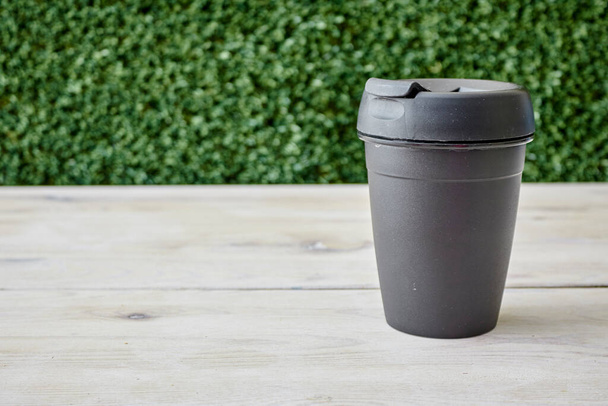 Студійне фото чашки кави для багаторазового зльоту
 - Фото, зображення