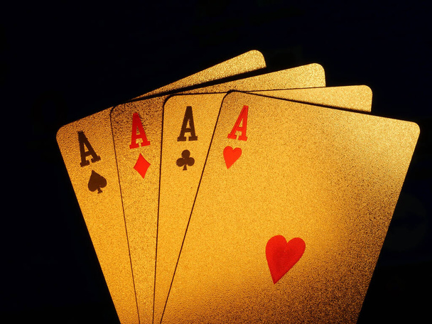 Golden Poker Blackjack kártyajáték - Fotó, kép