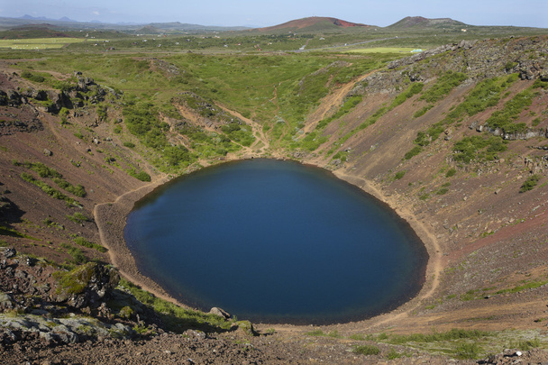 Islandia. obszar Południowej. Złoty krąg. kerid krater wypełnione wat - Zdjęcie, obraz