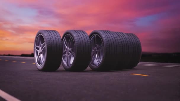 Pneus de voiture en boucle roulants sur asphalte au coucher du soleil - Séquence, vidéo