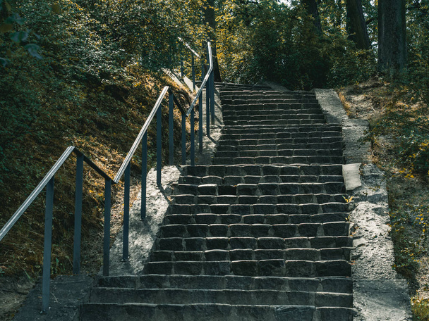Старі сходи Парк Аркадій "яс (Рига, Латвія). - Фото, зображення