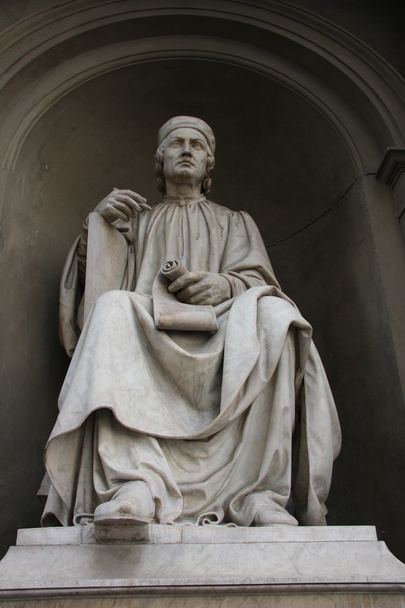 Estatua florentina
 - Foto, imagen