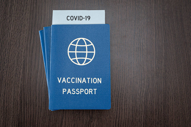 Concept of global vaccination passport. Certificate for those who received the coronavirus vaccine - Photo, Image