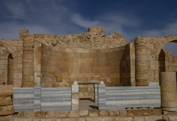Avdat, también conocido como Abdah y Ovdat y Obodat, es un sitio de una ciudad Nabatea en ruinas en el desierto de Negev - Foto, Imagen