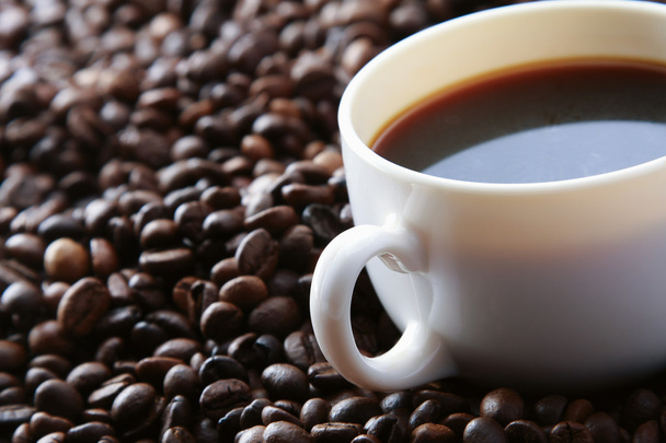 Coffee beans with  cup - Foto, imagen