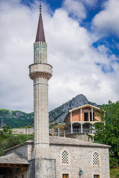 Mešita minaret ve městě Stari Bar v blízkosti města Bar, Černá Hora - Fotografie, Obrázek