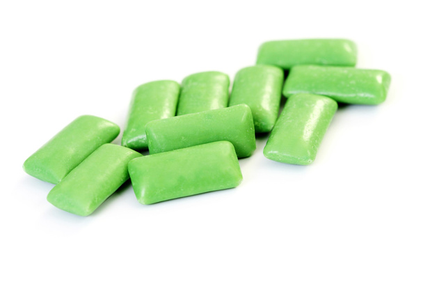 goma de mascar verde sobre blanco - comida y bebida
 - Foto, Imagen