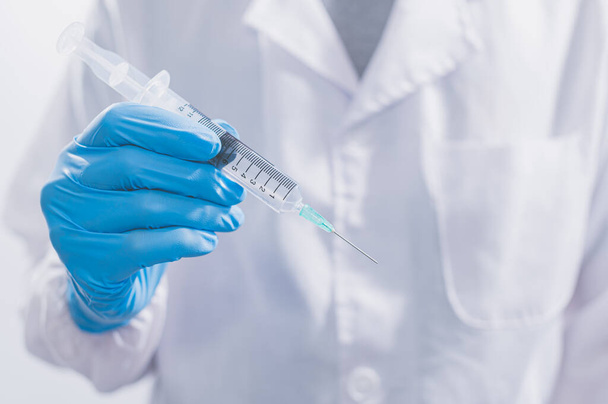 Médicos ou cientistas estão usando vacinas para combater COVID-19 ou acreditar em outras doenças. - Foto, Imagem