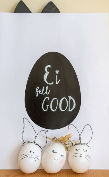 3 Húsvéti nyuszi tojás húsvéti üdvözlet. - Fotó, kép