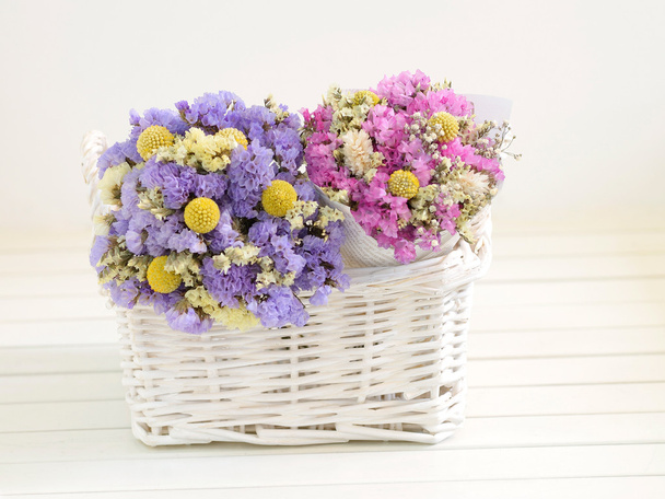 schöne getrocknete Blumen - Foto, Bild