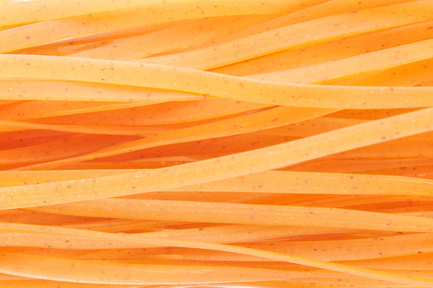huisgemaakte pasta met safron - Foto, afbeelding
