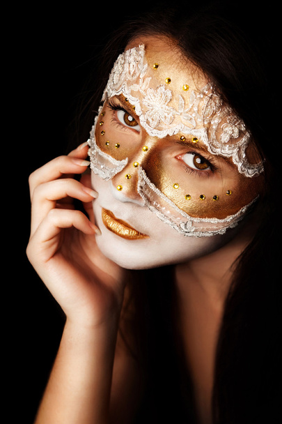 женщина с макияжем
 - Фото, изображение