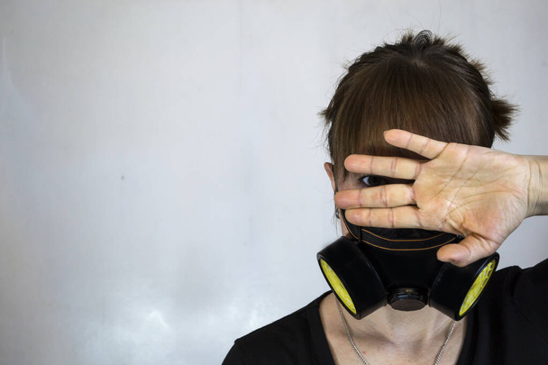 Une personne portant un masque.Mesures de lutte contre le coronavirus. - Photo, image