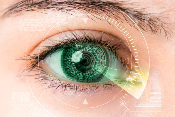 Sinisen silmän lähikuva. Tulevaisuuden huipputeknologiat. : kaihi - Valokuva, kuva