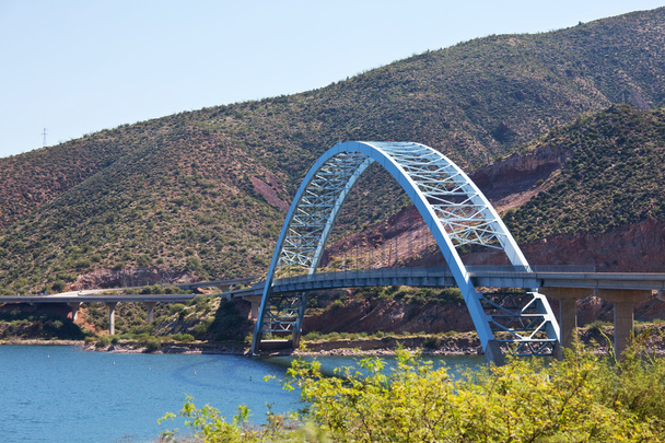 Мост через реку Гиву
 - Фото, изображение