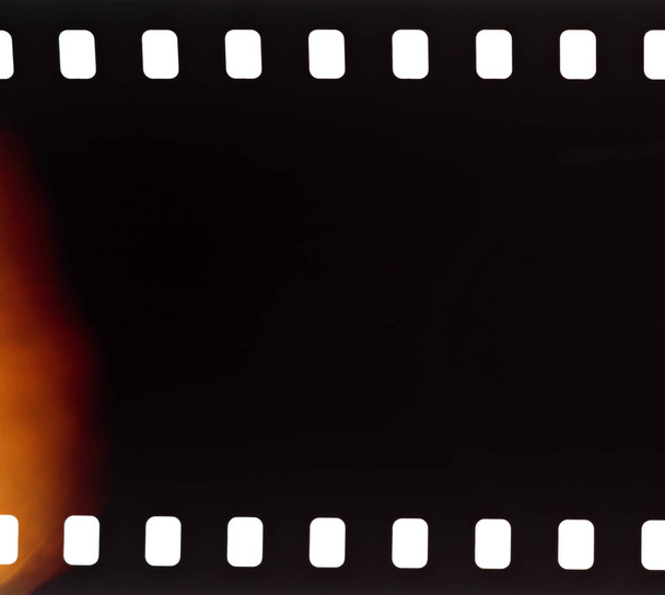 35 mm Filmrahmen mit Farbfackel - Foto, Bild