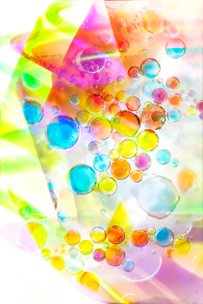 Hermosas burbujas abstractas de la era espacial, esferas y remolinos - Foto, imagen