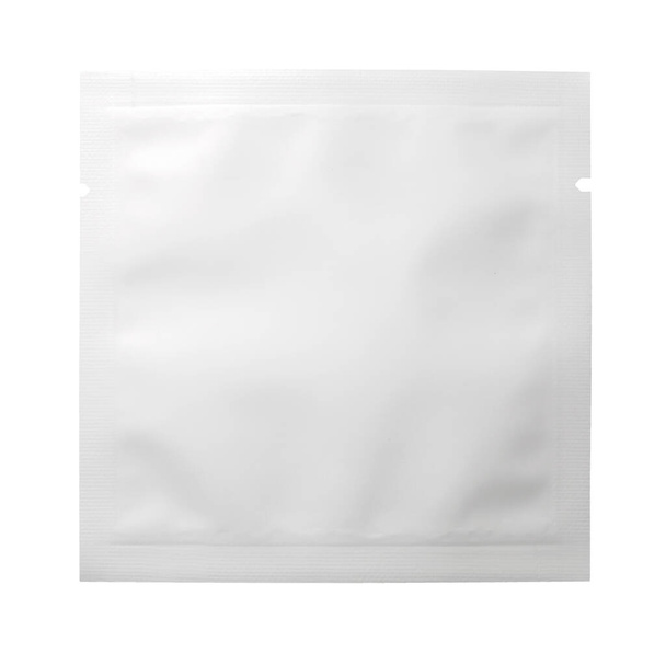 fehér üres csomagolás izolált fehér háttér, Sealed csomagolás kávé, só, cukor, bors, fűszerek. - Fotó, kép