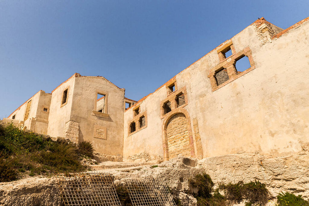 Ancient Ruins of The Tonnara di Santa Panagia (Tuna Fishery) Em Siracusa, Sicília Itália. - Foto, Imagem