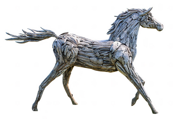 Piękny koń wykonany z wielu kawałków drewna odizolowanego na białym tle, w tym ze ścieżką wycinania - Zdjęcie, obraz