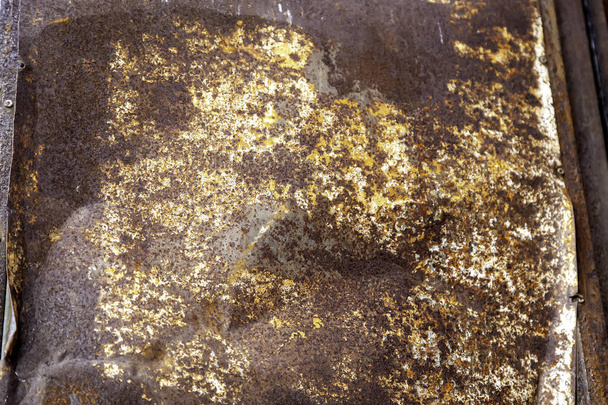 Textura oxidada en pared metálica, metal corrosivo, fondos industriales - Foto, imagen