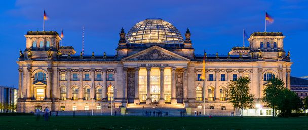 Edificio Reichstag a Berlino - Foto, immagini