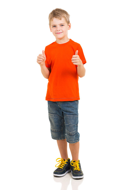 little boy showing two thumbs up - Foto, immagini