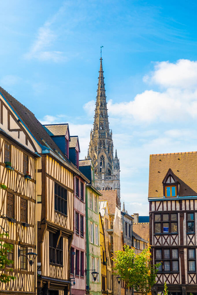 Tradiční architektura starých ulic Rouenu. Rouen, Francie - Fotografie, Obrázek