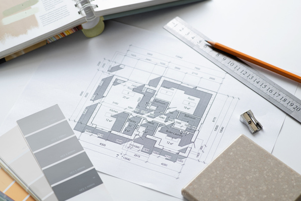 architectonisch plan van het huis, selectie van materialen voor ontwerp, kleurenpalet, materiaalmonsters - Foto, afbeelding
