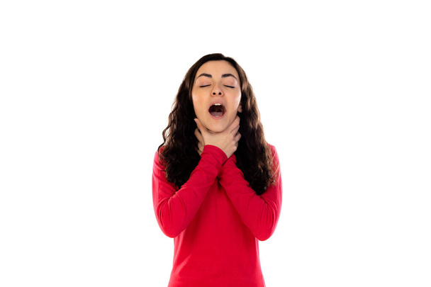 Entzückende Teenager-Mädchen mit rotem Pullover isoliert auf weißem Hintergrund - Foto, Bild