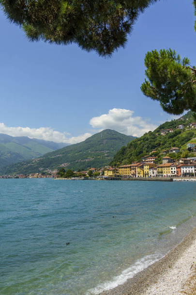 Comon järvi, tai Lario, Domasossa, Lombardiassa, Italiassa, kesällä - Valokuva, kuva