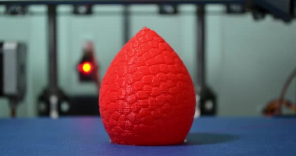 Model is printed on a 3d printer oval form. - Footage, Video