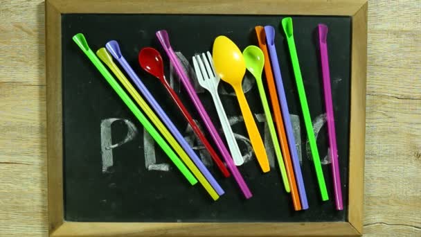 Moving  plastic  straw  by hand   and  reveal    no plastic word on board - Video, Çekim