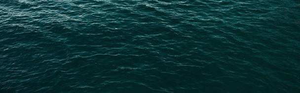 vue de dessus de la surface ondulée de l'eau, bannière - Photo, image