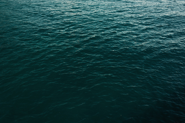 superficie de agua ondulada, vista superior - Foto, Imagen