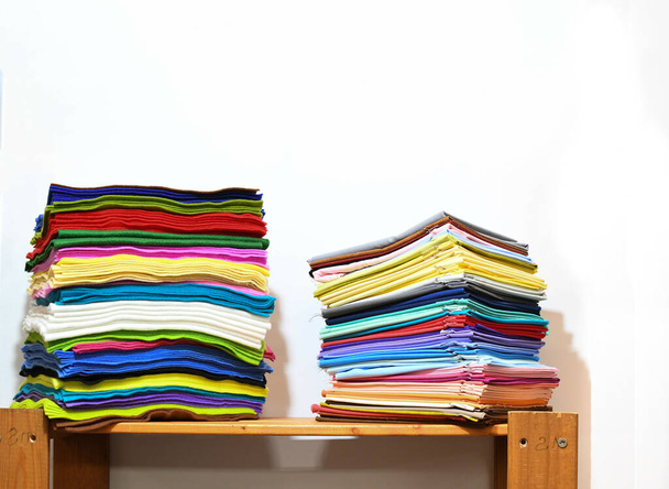 Цветные образцы ткани samples.cloth текстуры background.bright коллекции красочных образцов текстиля. - Фото, изображение