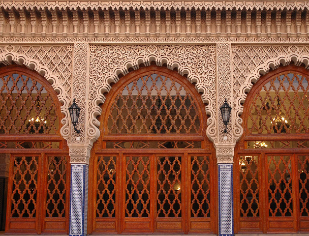 Traditional and artisanal door in Morocco - Photo, Image