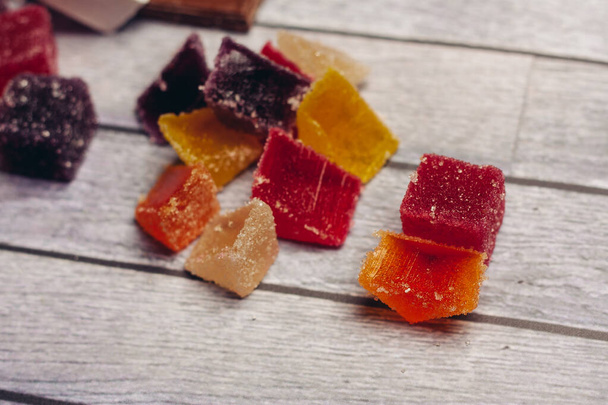 värikäs marmeladi makeisia karkkia iloa välipala nautintoa - Valokuva, kuva