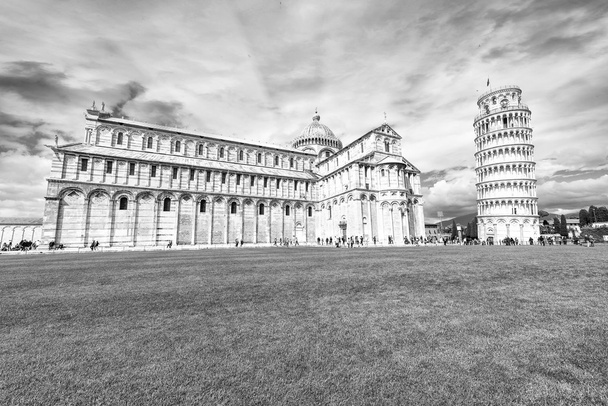Piazza dei Miracoli in Pisa. - Fotoğraf, Görsel