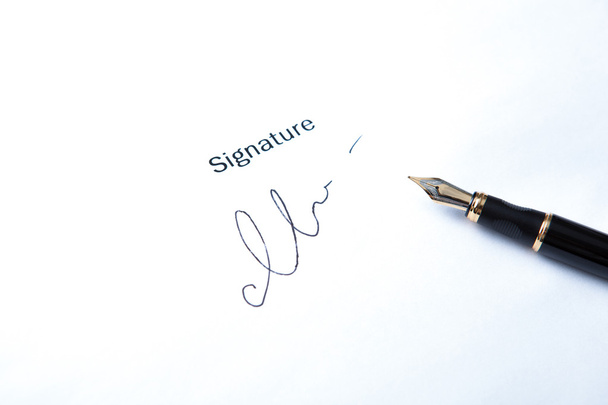 πένα και υπογραφή - Φωτογραφία, εικόνα